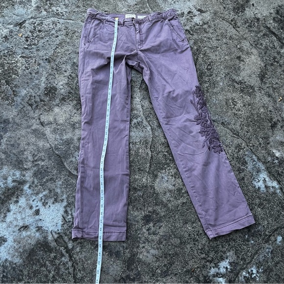 Anthropologie Relaxed Embroidered Chino Pants - Size 32 - Picture 13 of 16